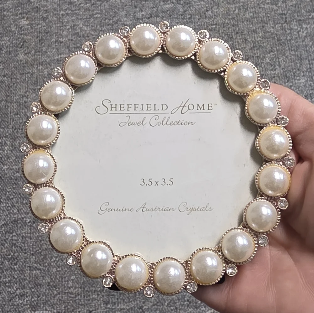 Sheffield Home this frame